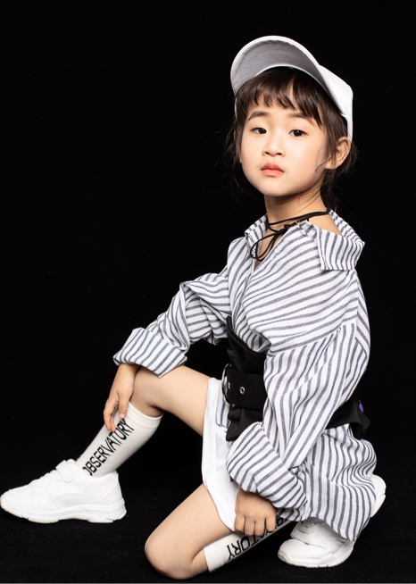 模特-