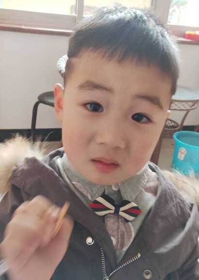 模特-