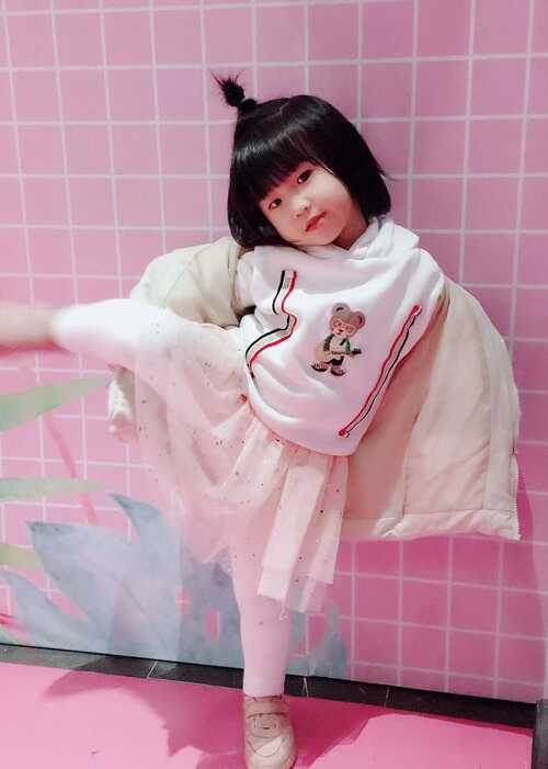 模特-