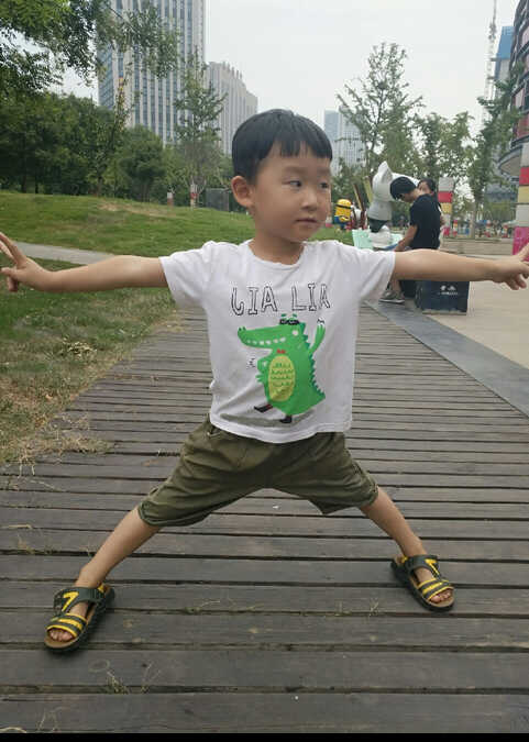 模特-