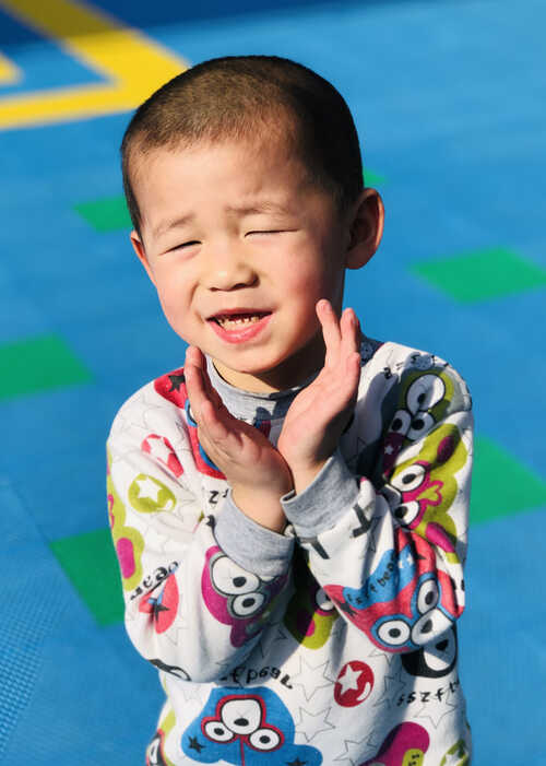 模特-