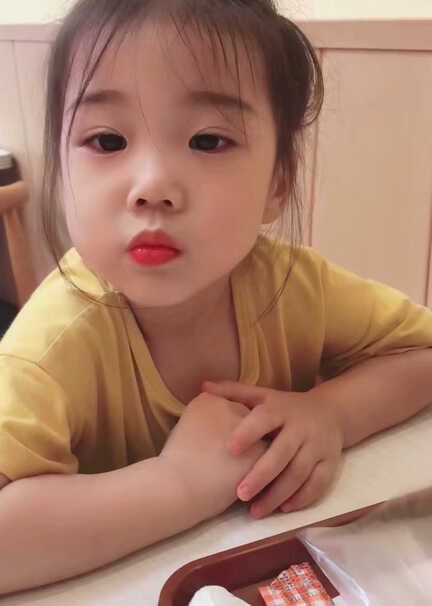 模特-