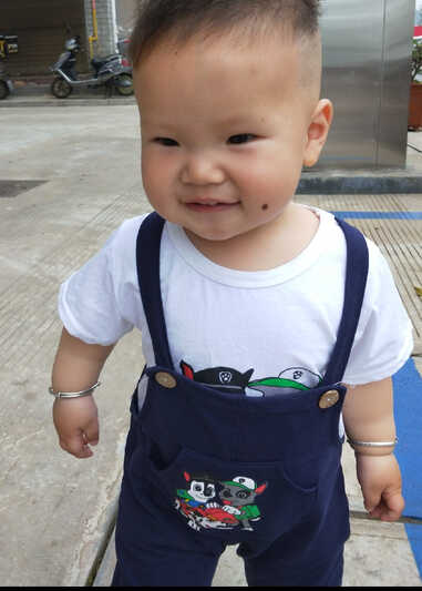 模特-