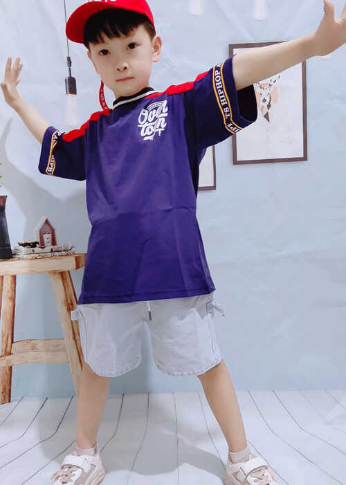 模特-