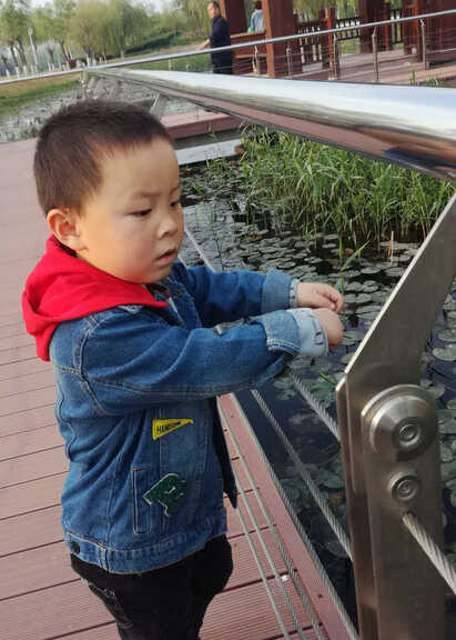 模特-
