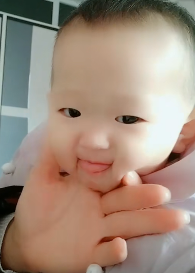 模特-