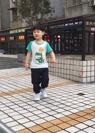 模特-