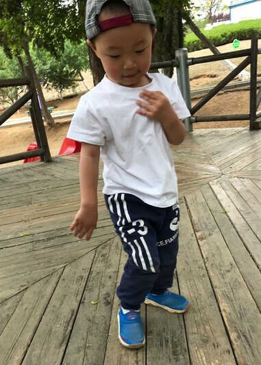 模特-