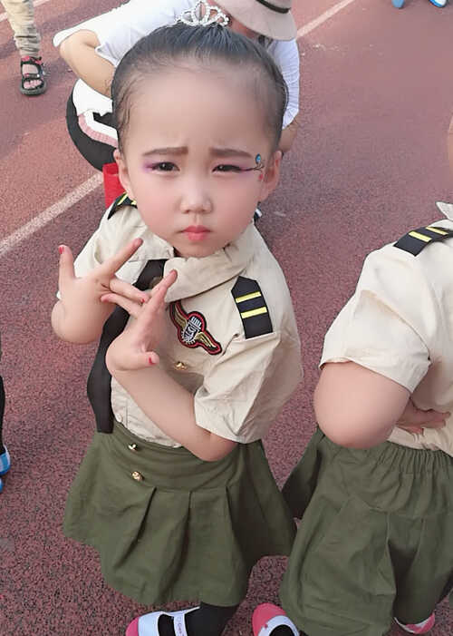 模特-