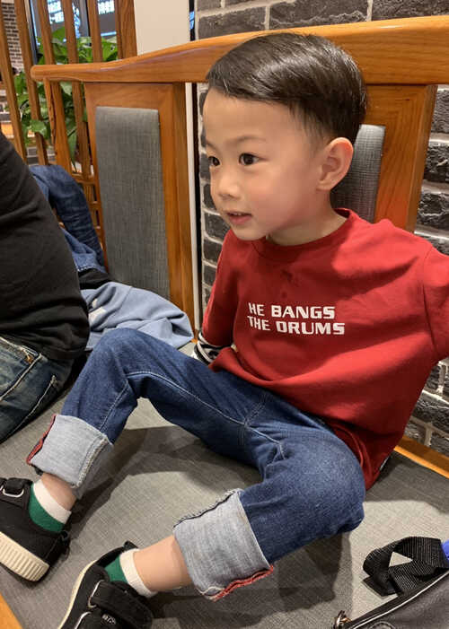 模特-