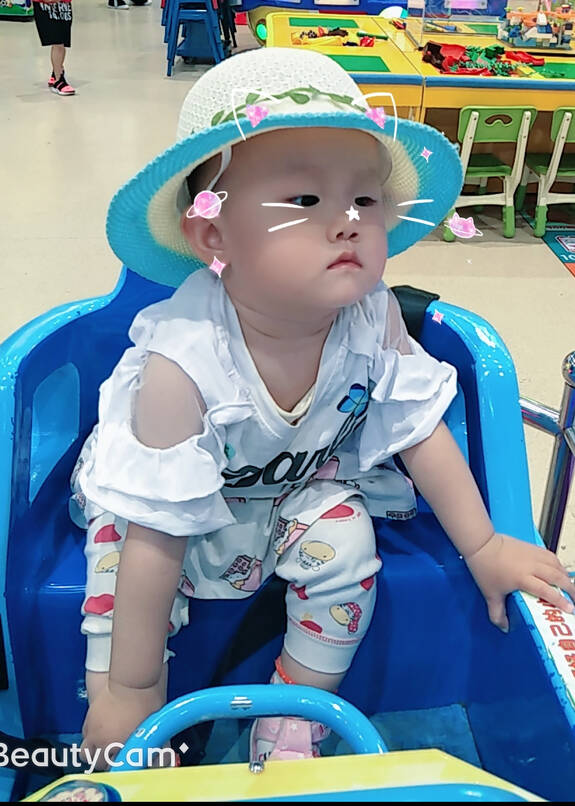 模特-
