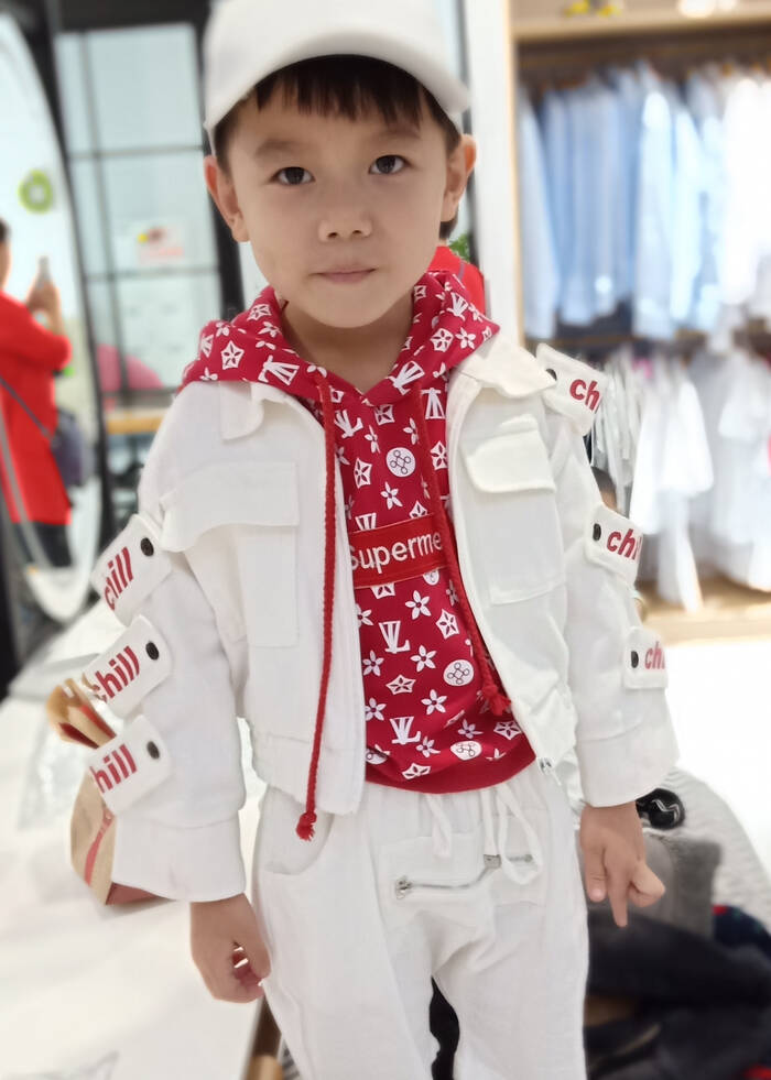 模特-
