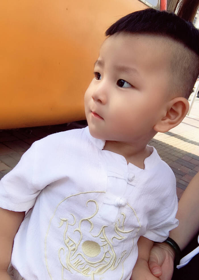 模特-