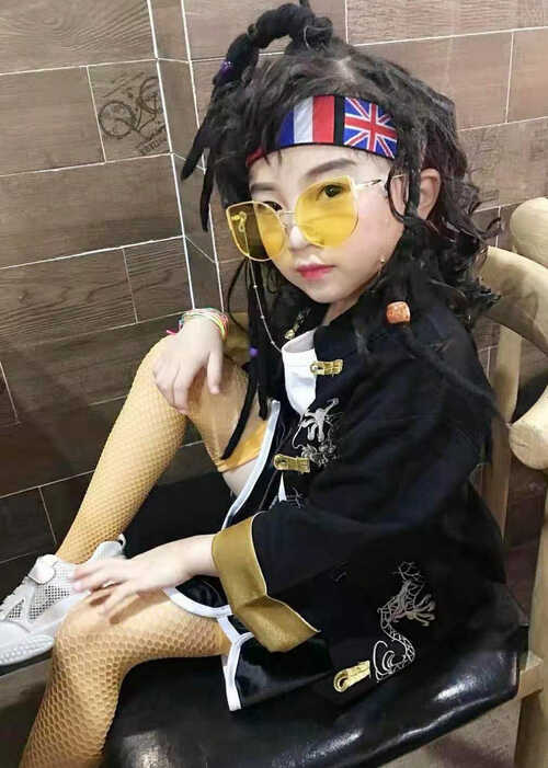 模特-