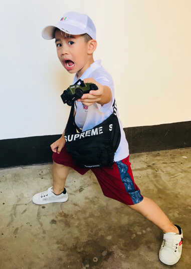 模特-