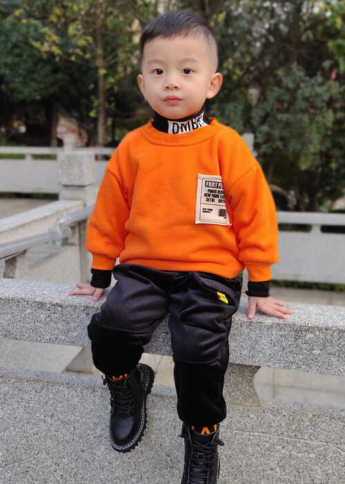 模特-