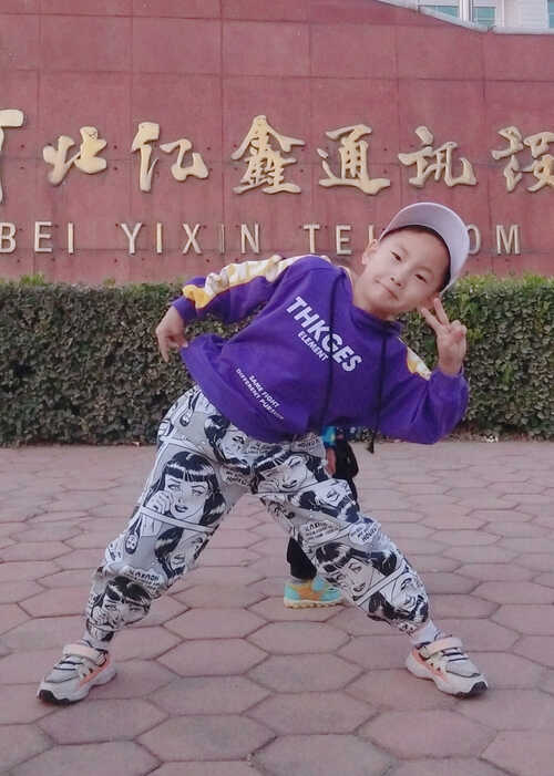 模特-