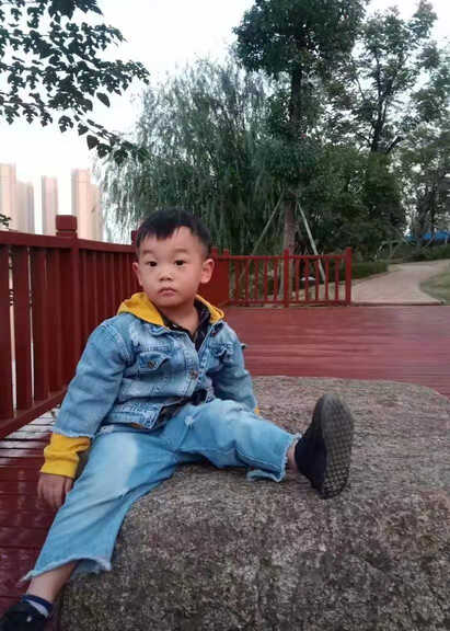 模特-