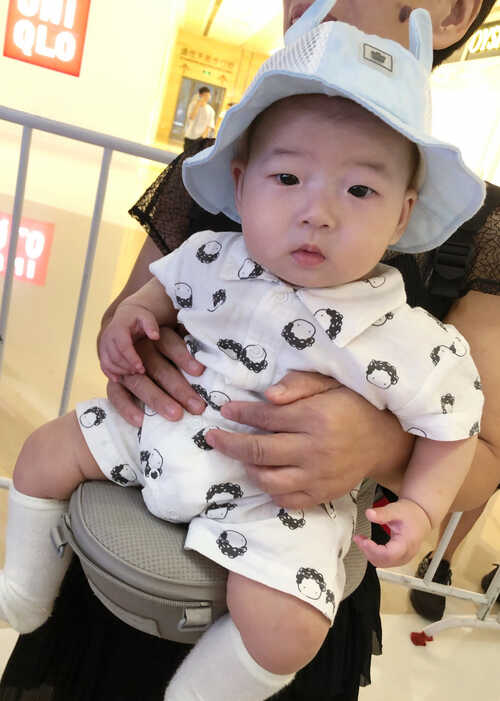 模特-