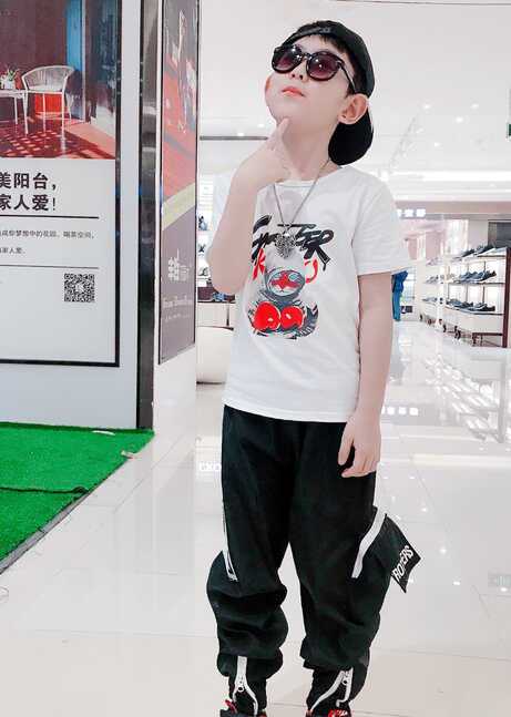 模特-