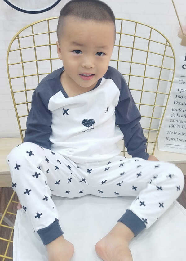 模特-
