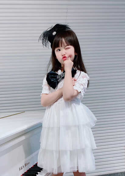 模特-