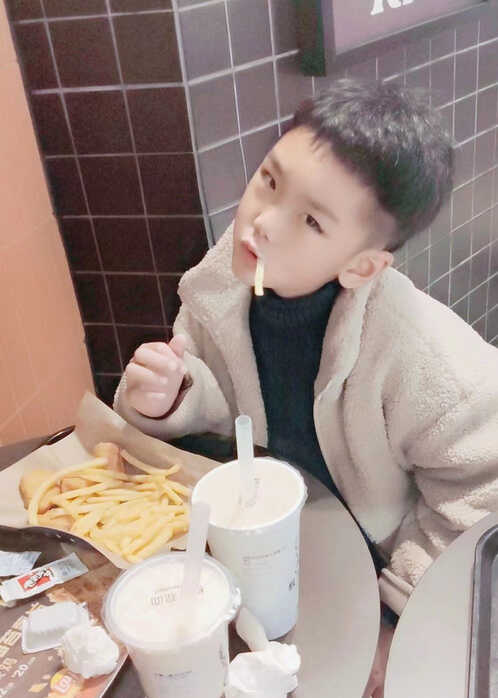 模特-
