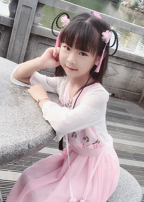模特-