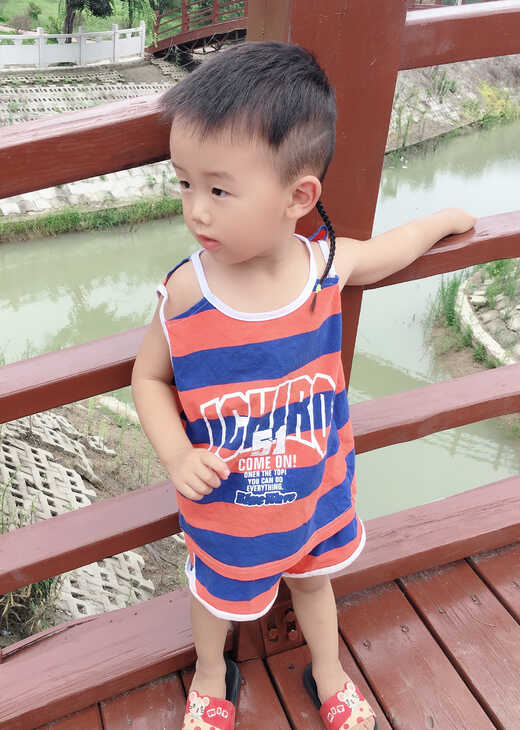 模特-