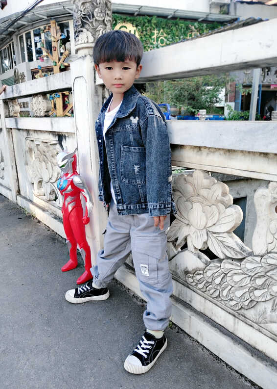 模特-