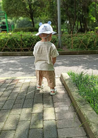 模特-