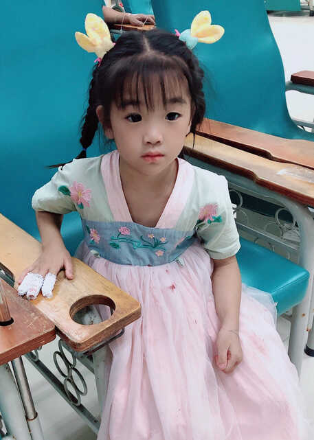 模特-
