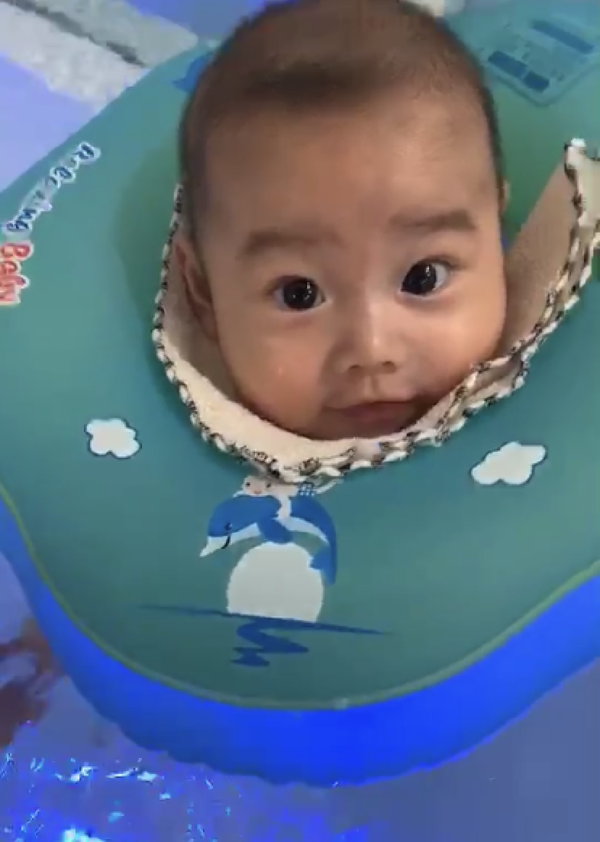 模特-