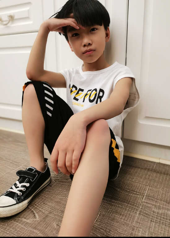 模特-