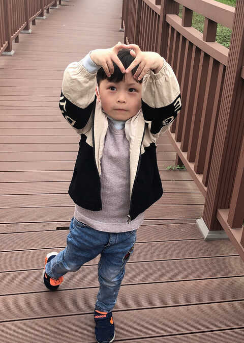 模特-