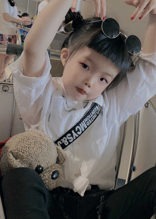 模特-
