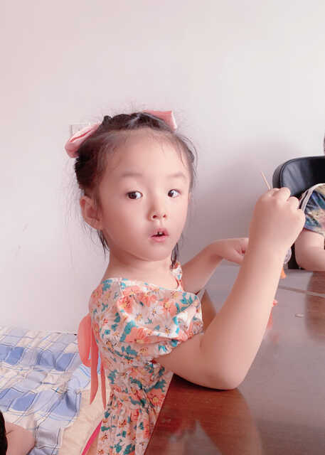 模特-