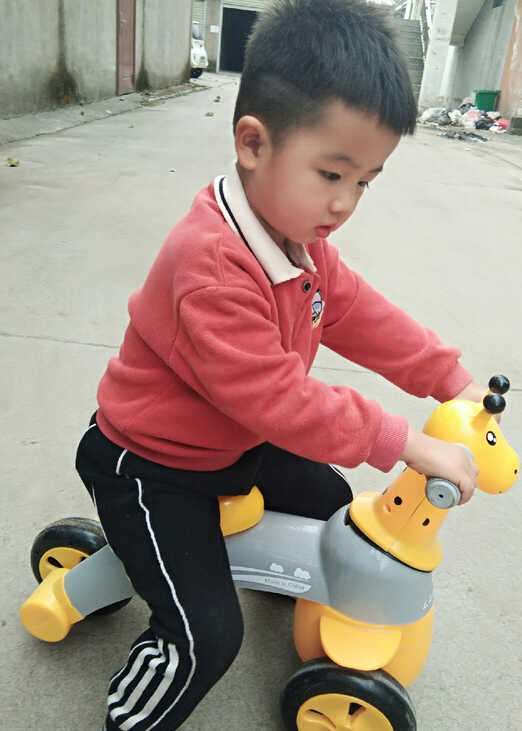 模特-