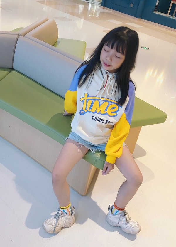 模特-