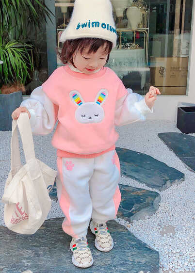 模特-