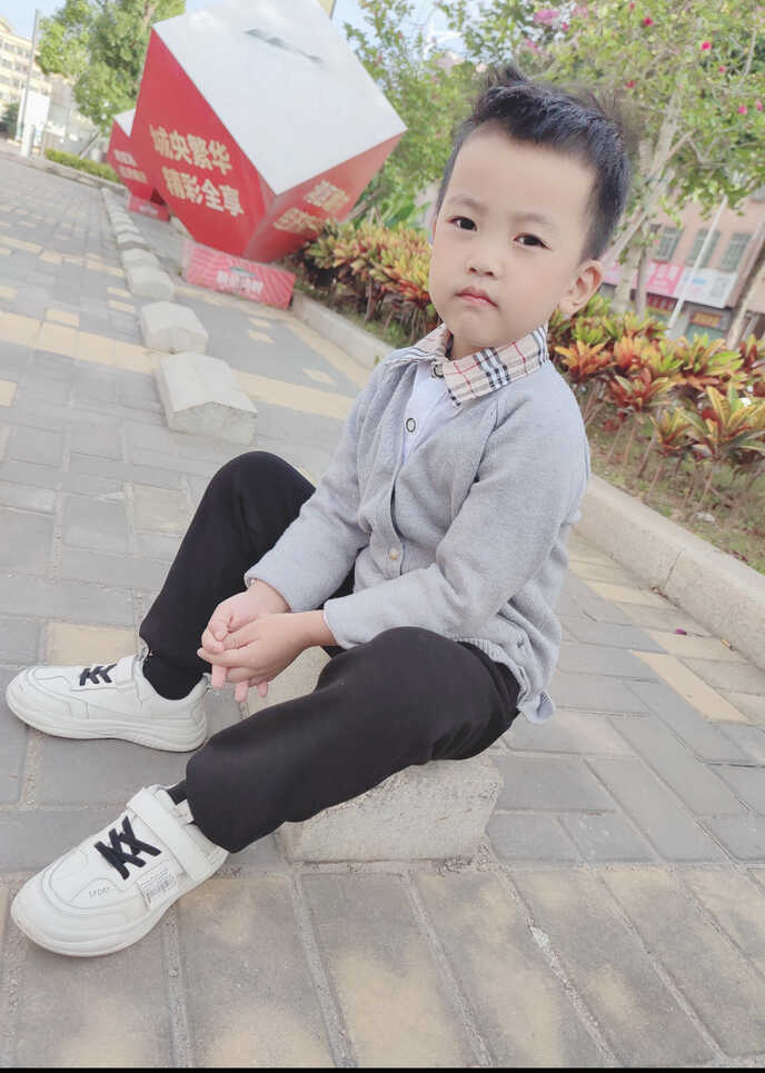模特-