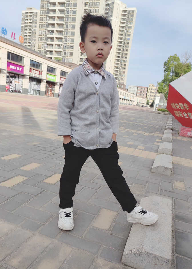 模特-