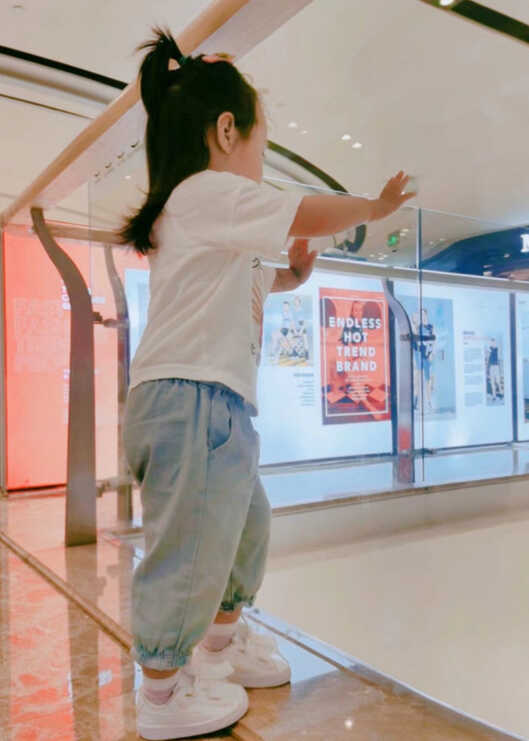 模特-