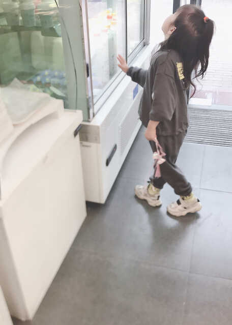 模特-