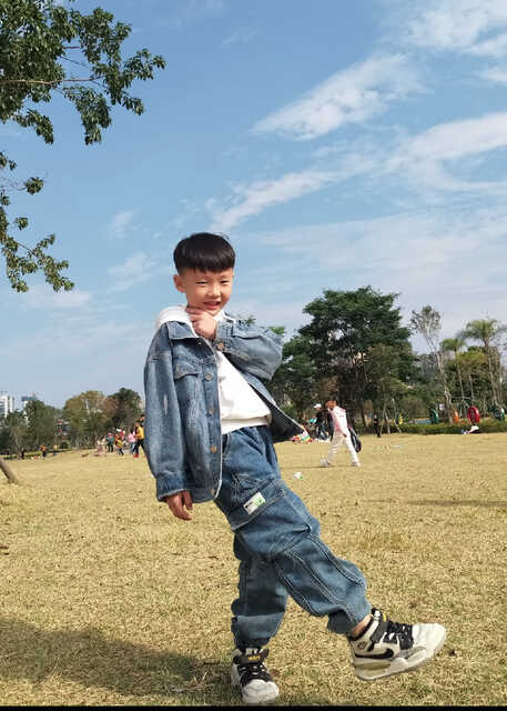 模特-