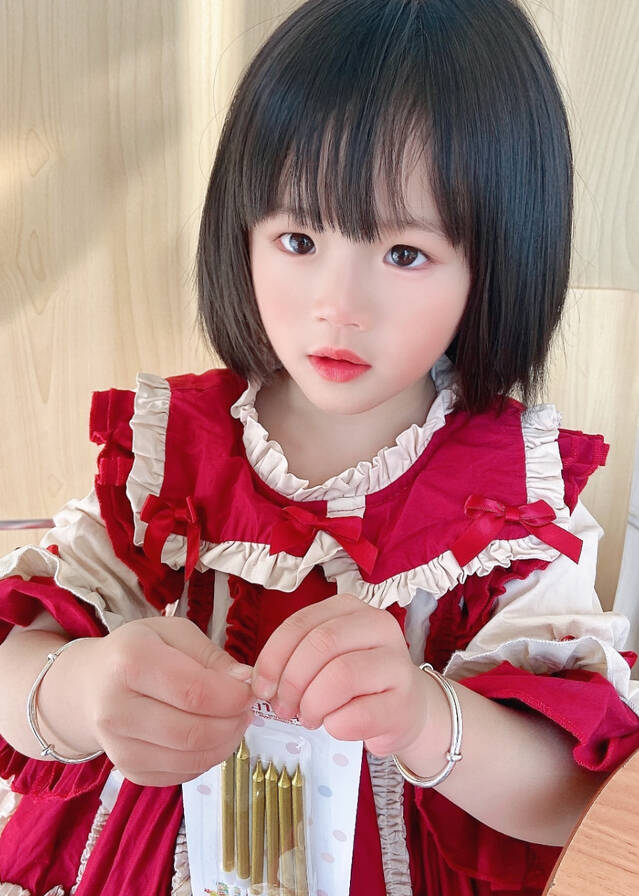 模特-