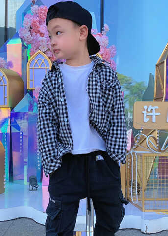 模特-