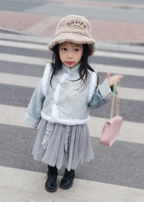 模特-