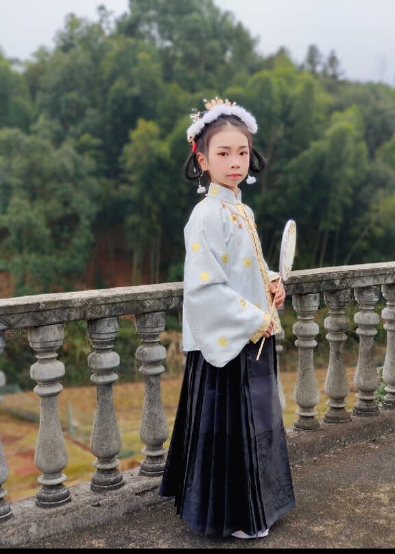 模特-
