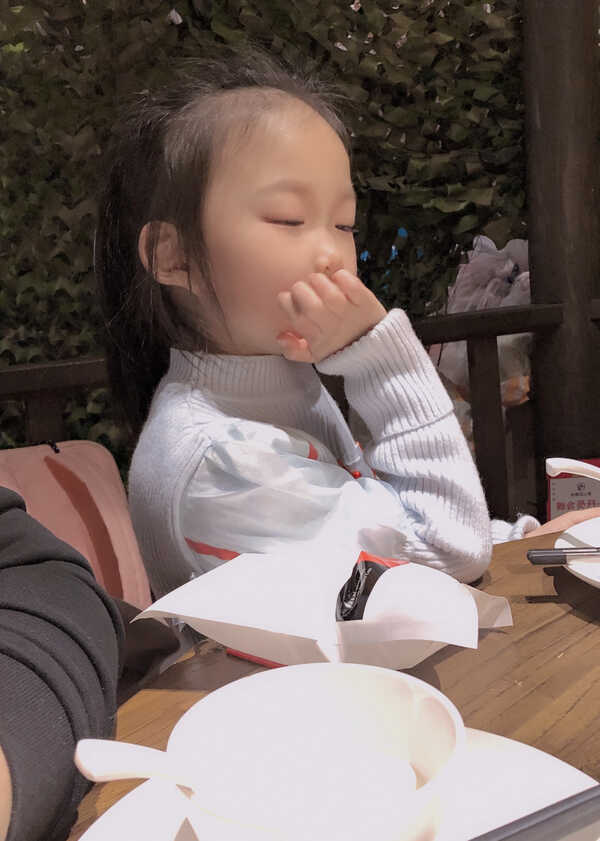 模特-